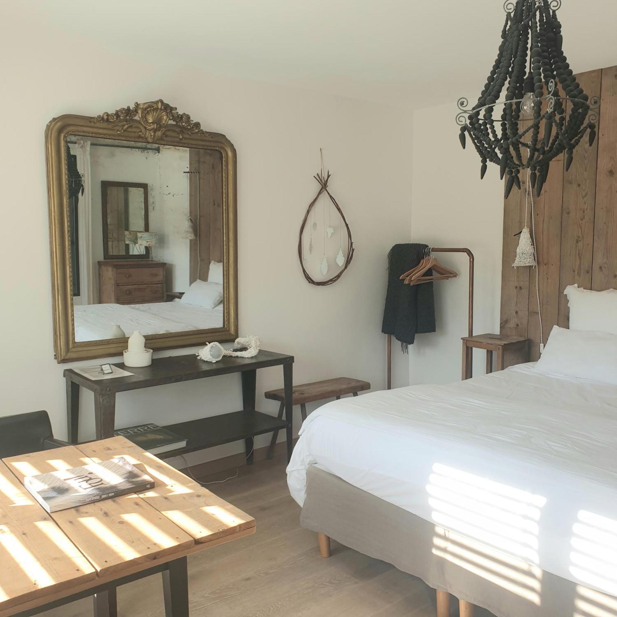 Par Hasard Ou Pas Bed & Breakfast Saint-Martin-aux-Chartrains Exterior photo